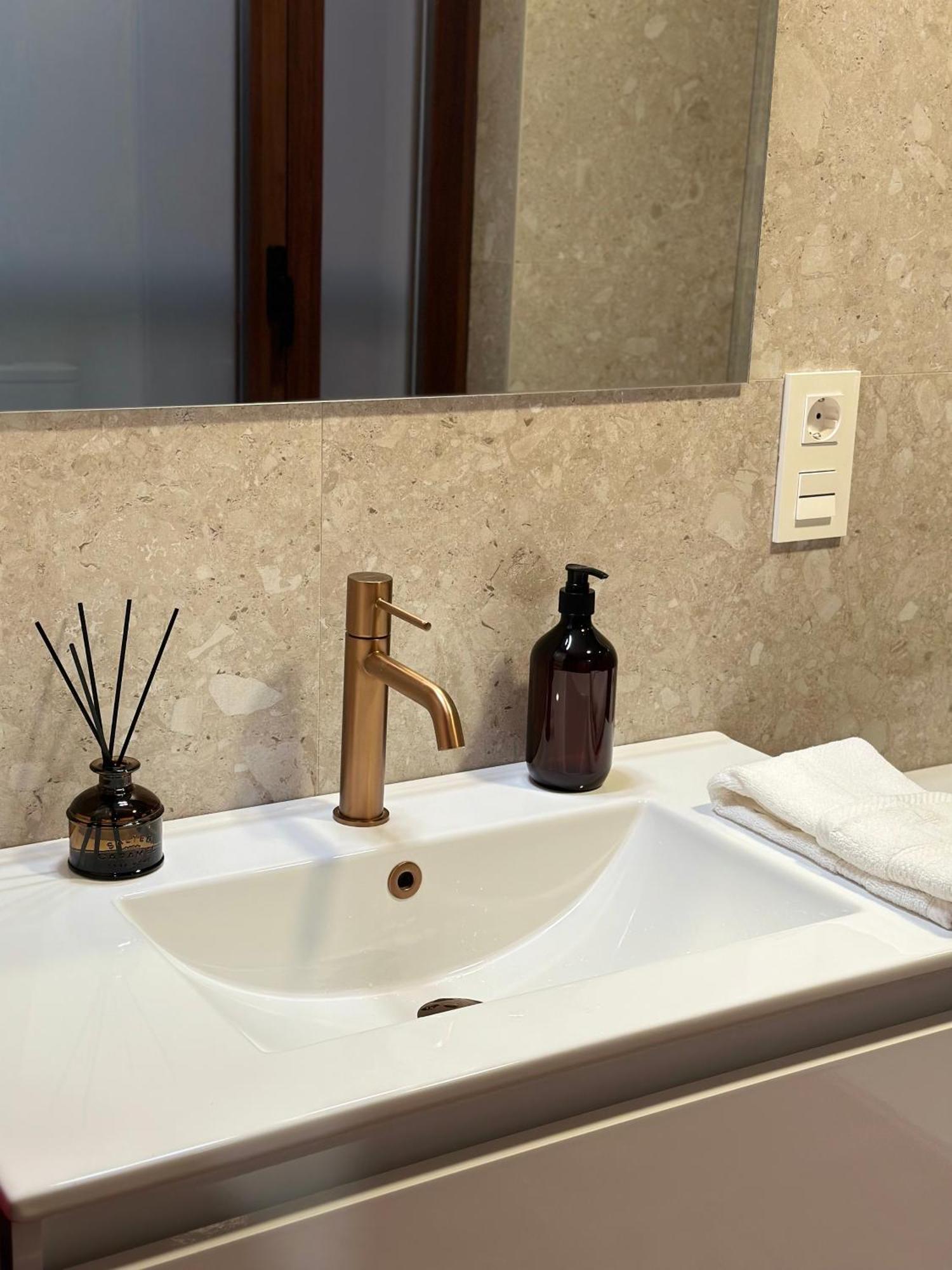 סלאמנקה Rua Mayor Msuites מראה חיצוני תמונה